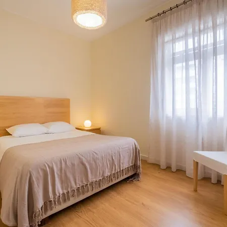 53 Urban Place Apartmán *